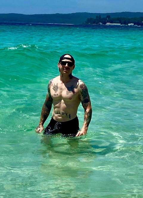 Header of alexryder666