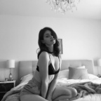 B. (@bea.xo) Leaked OnlyFans 

 profile picture