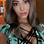 Laying On Rose Petals cutecoco92 Leaks OnlyFans 

 profile picture