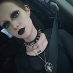 Evelyn (kin.chaoss) Leaked OnlyFans 

 profile picture