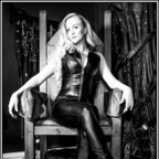 maxwell_manor (Miss Suzanna Maxwell) OnlyFans Leaks 

 profile picture