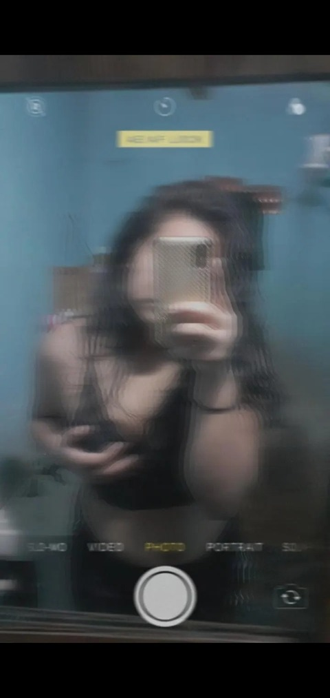 Header of nicoleaguero