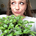 Only Ferns (@oonlyferns) Leaks OnlyFans 

 profile picture