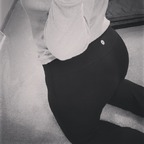 PeachesLaroo peacheslaroo Leak OnlyFans 

 profile picture