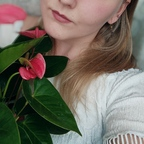 tinyporcelain (Emma) OnlyFans content 

 profile picture