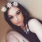Velvet (@velvetslittlewonderland) Leak OnlyFans 

 profile picture